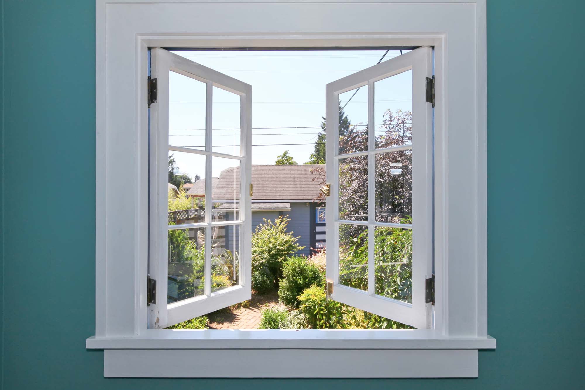 Casement window